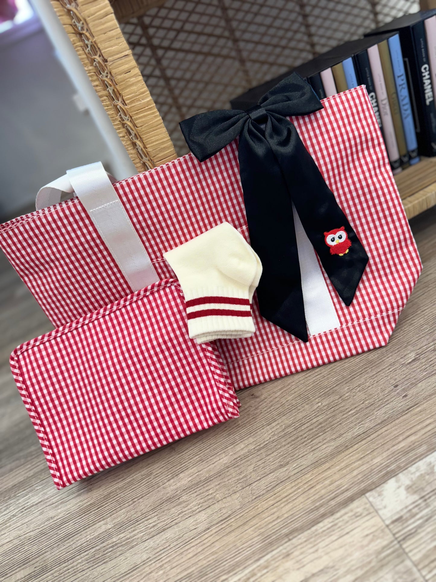 TRVL Medium Tote