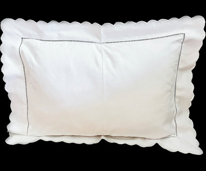 Scalloped and Dots Pillow Sham