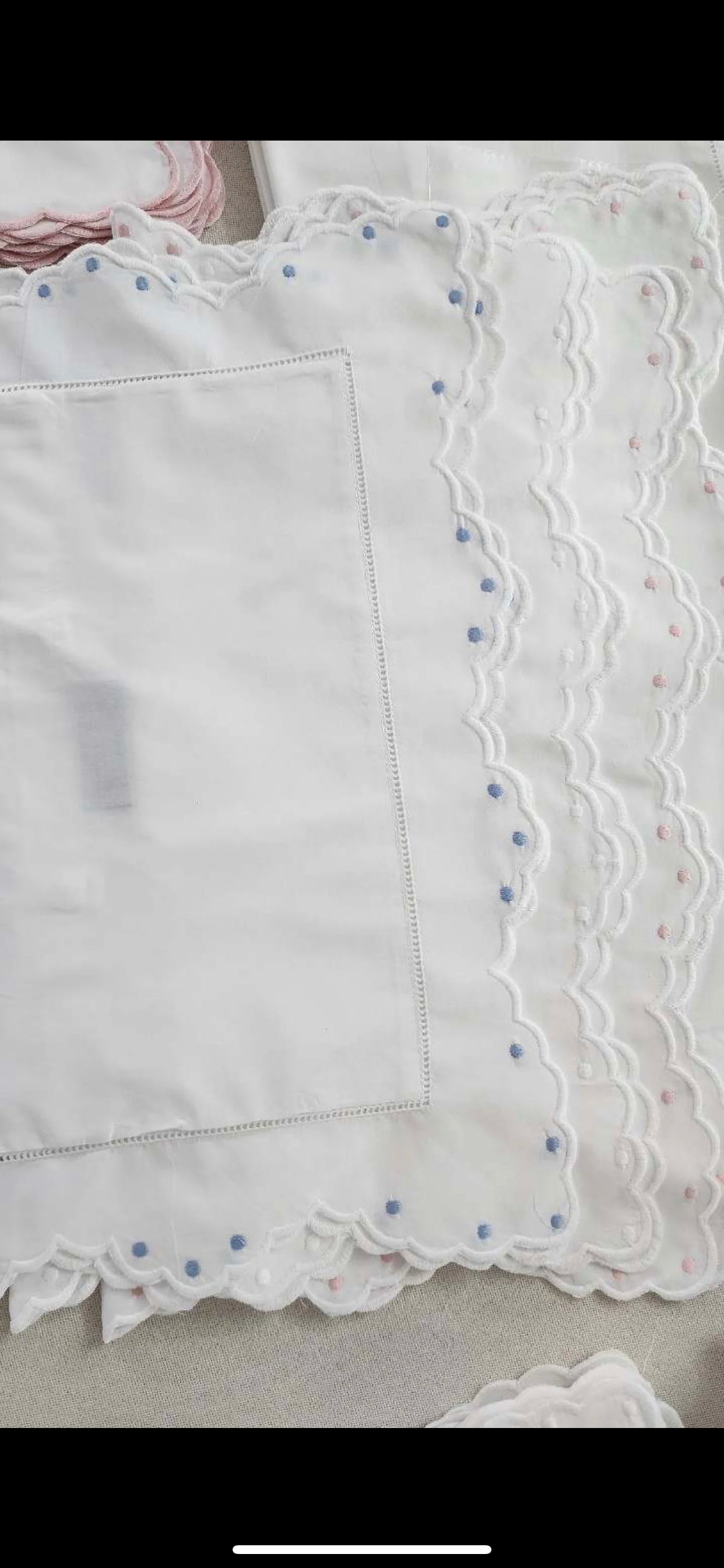 Scalloped and Dots Pillow Sham