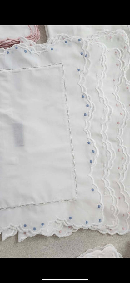 Scalloped and Dots Pillow Sham
