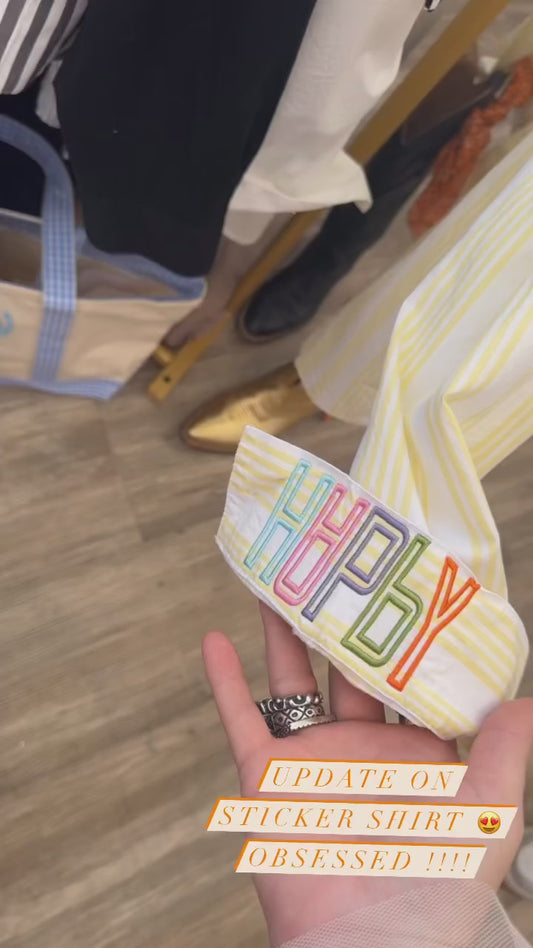 HAPPY STICKER Button Down